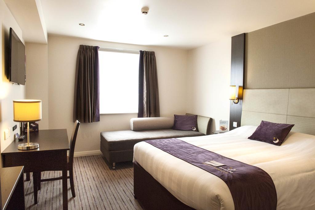 Premier Inn Aberdeen Airport - 戴斯 客房 照片